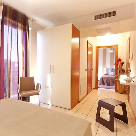 Hotel Agorà 3*