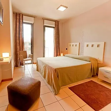 Agorà 3* Calamandrana