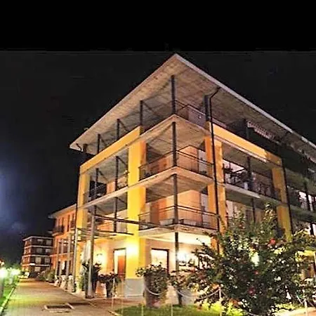 Agorà 3* Calamandrana
