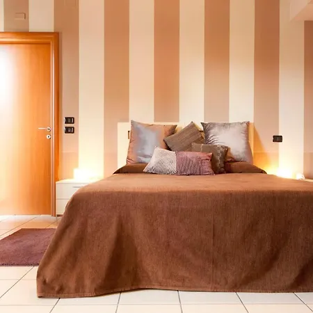 Agora Отель Каламандрана